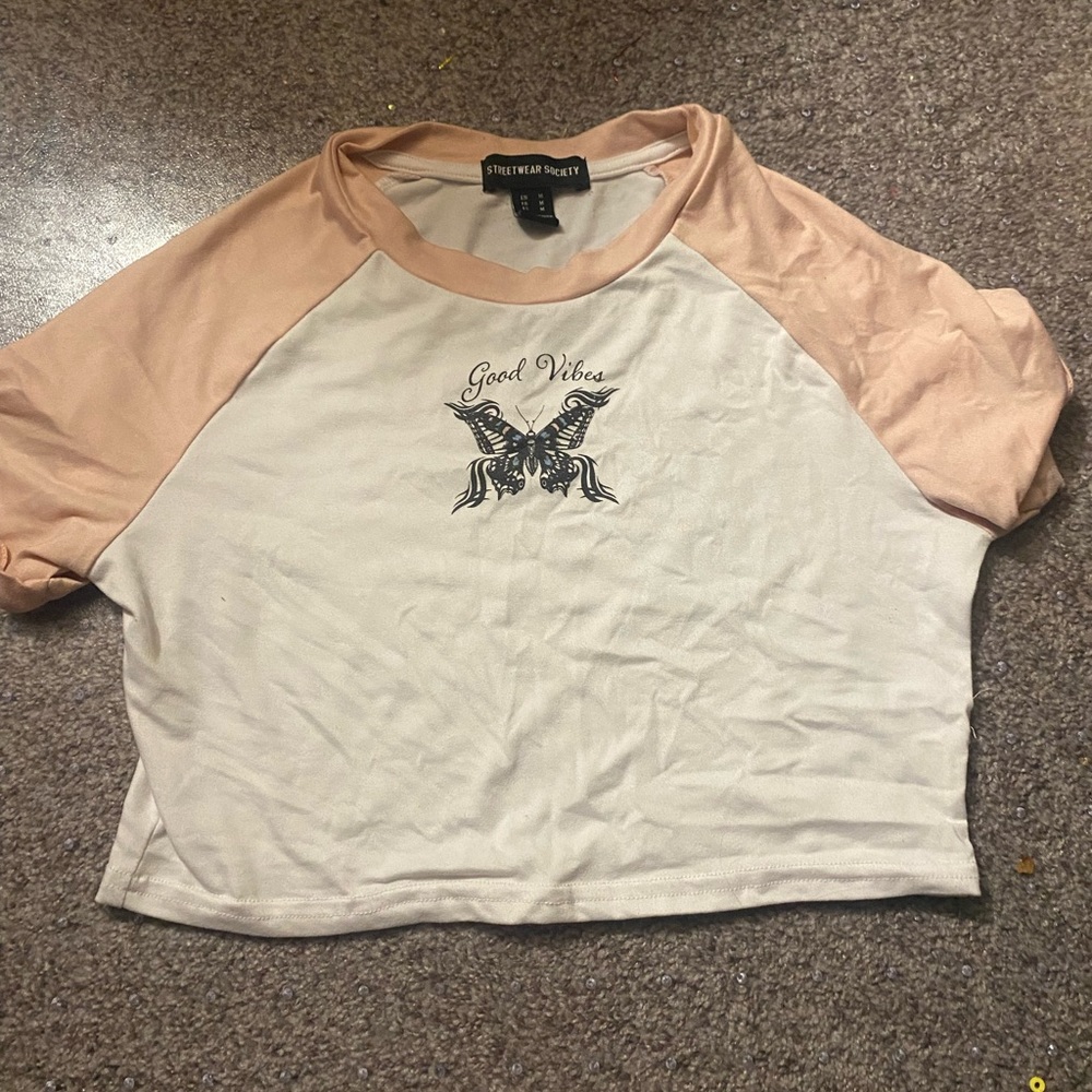 Streetwear Society Pink cropped tee
